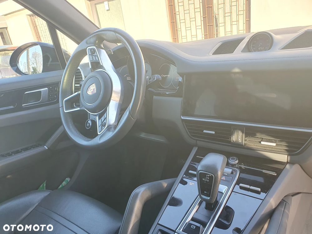 Porsche Cayenne - 14