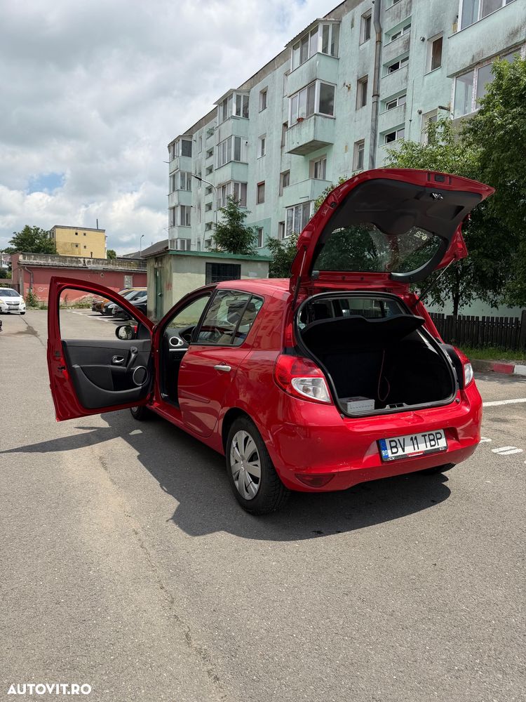 Renault Clio - 6
