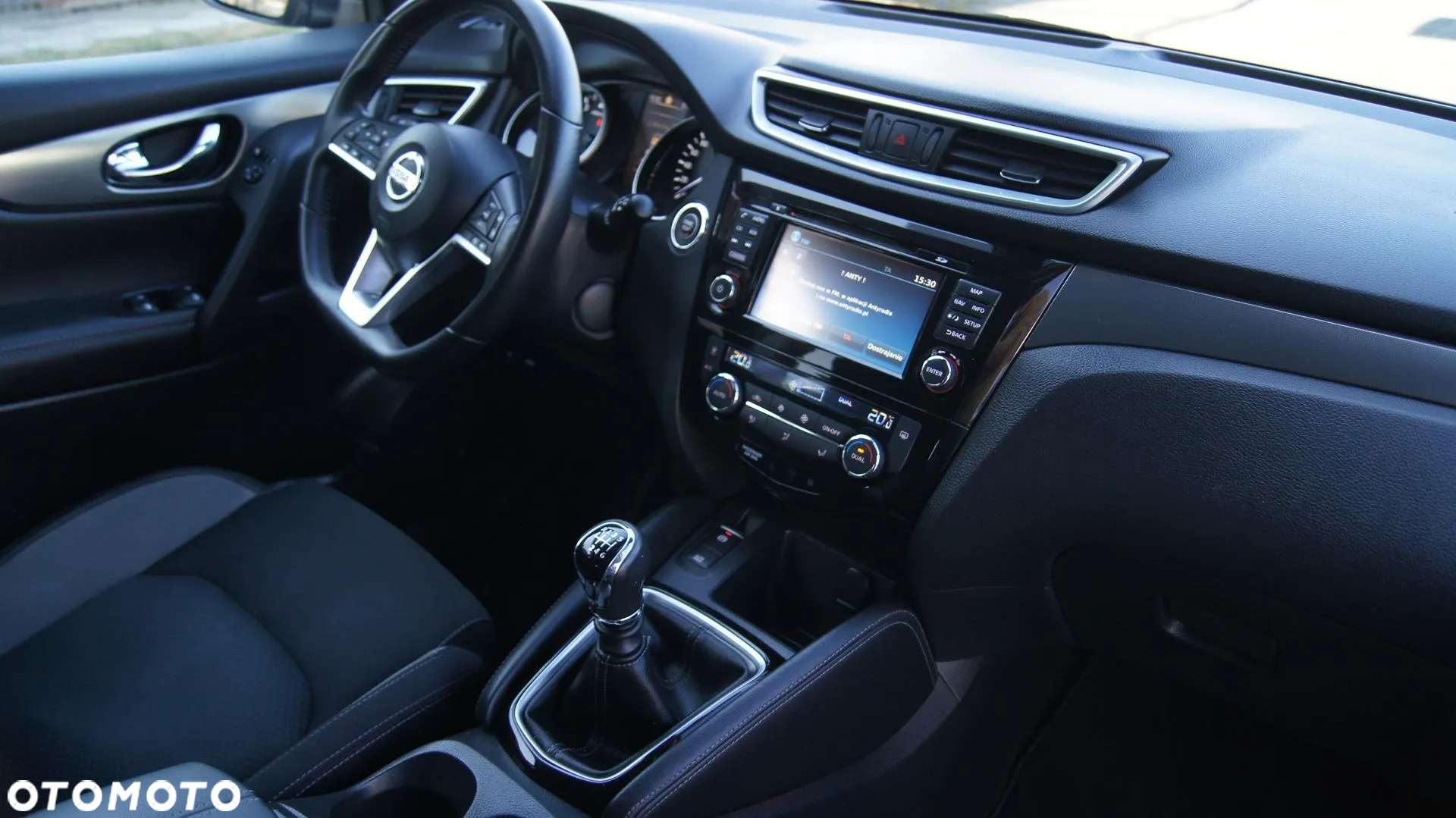 Nissan Qashqai 1.3 DIG-T N-Connecta - 14