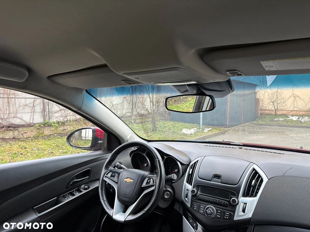 Chevrolet Cruze - 22