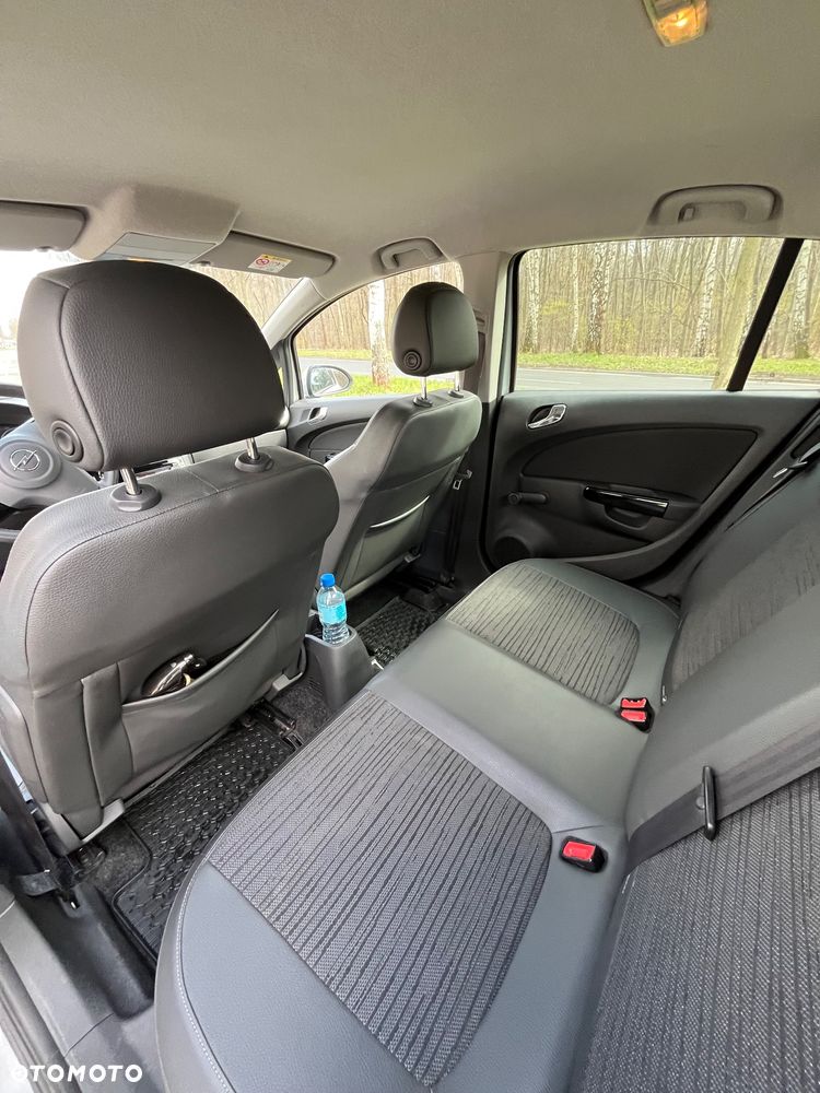 Opel Corsa 1.2 16V Enjoy - 12