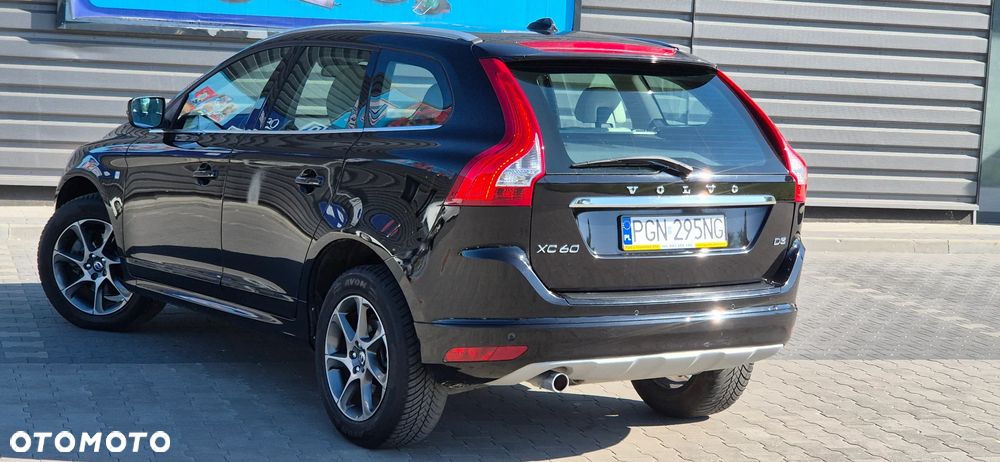 Volvo XC 60 D3 Drive-E Ocean Race - 9