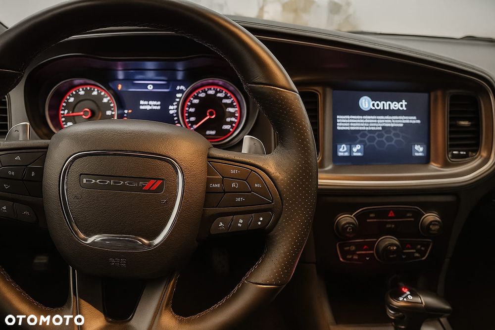 Dodge Charger 5.7 R/T - 10