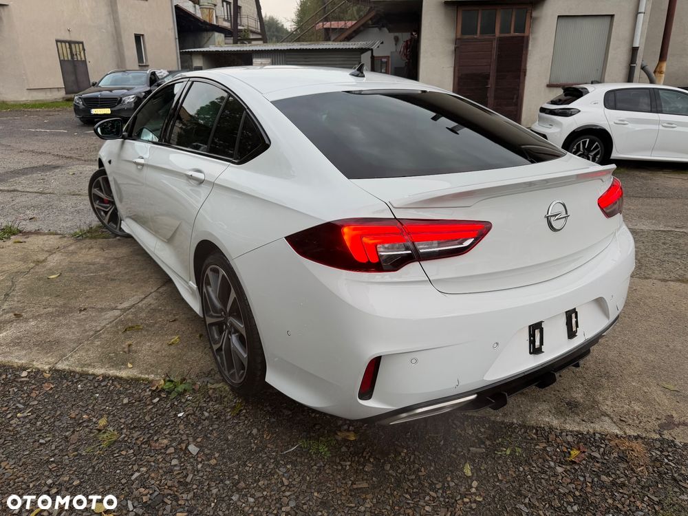 Opel Insignia 2.0 T 4x4 GSi S&S - 4