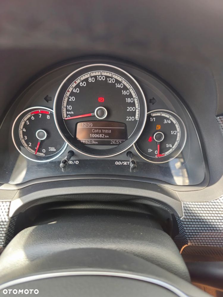 Volkswagen up! 1.0 move - 9