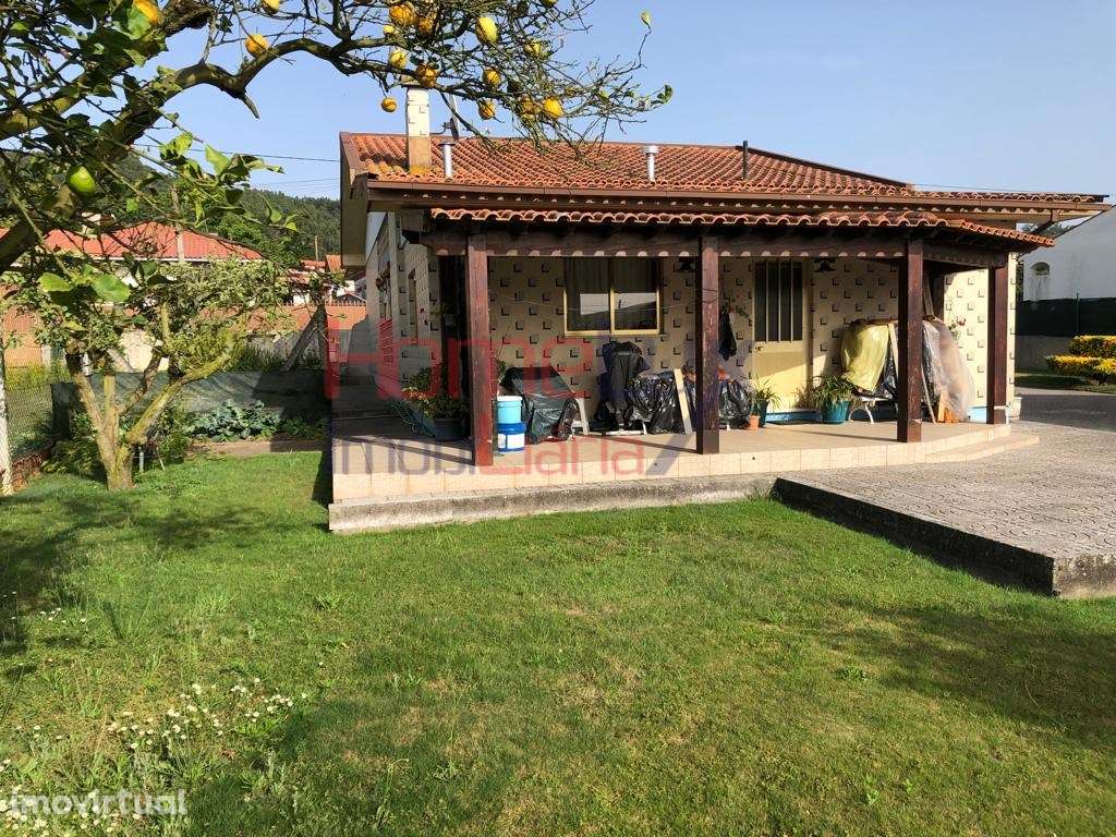 Moradia térrea T3 mais terreno para construção. - Grande imagem: 2/28