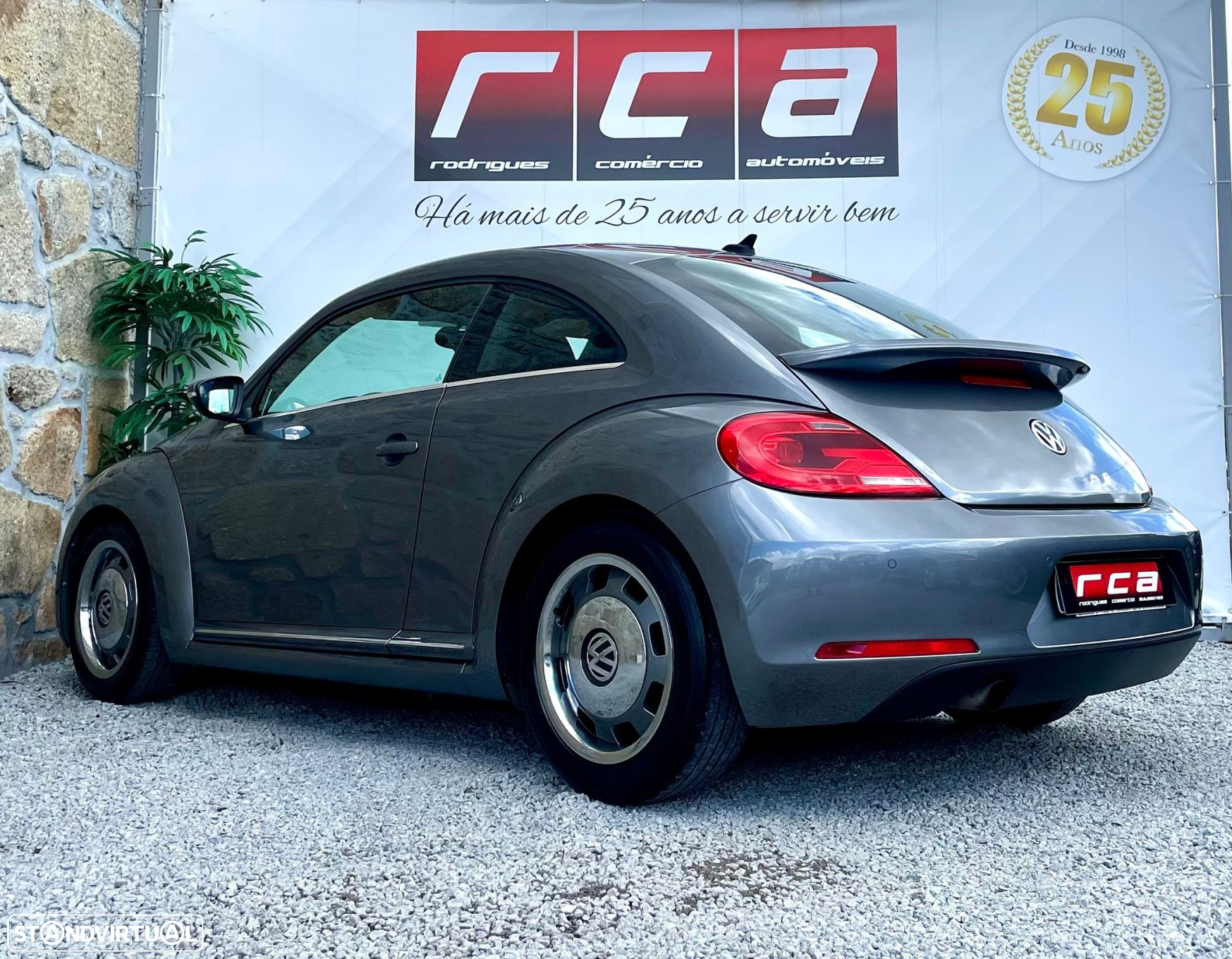 VW New Beetle 1.6 TDI DPF Fender Edition - 8