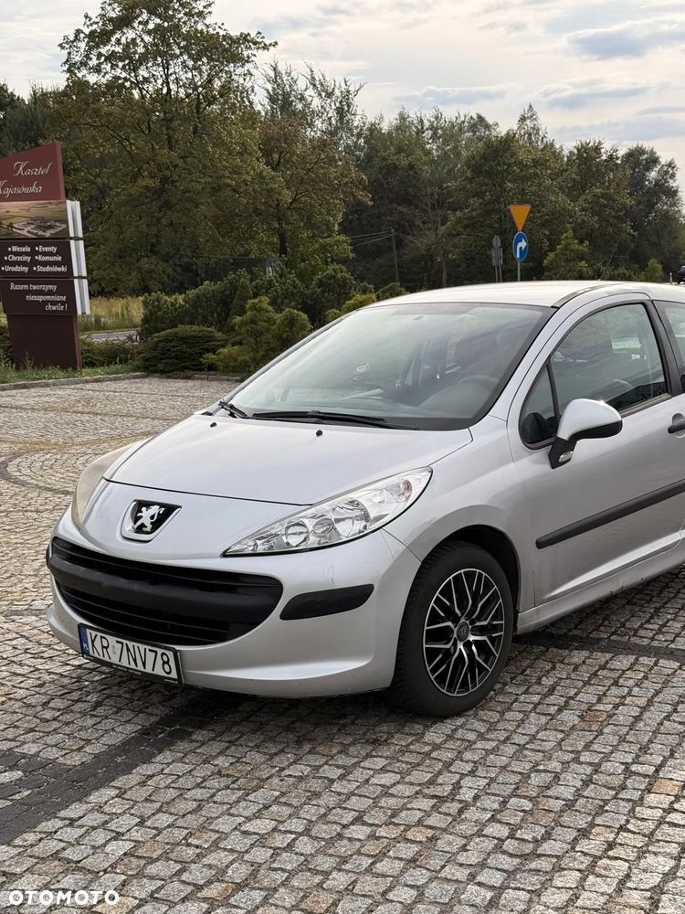 Peugeot 207 - 9