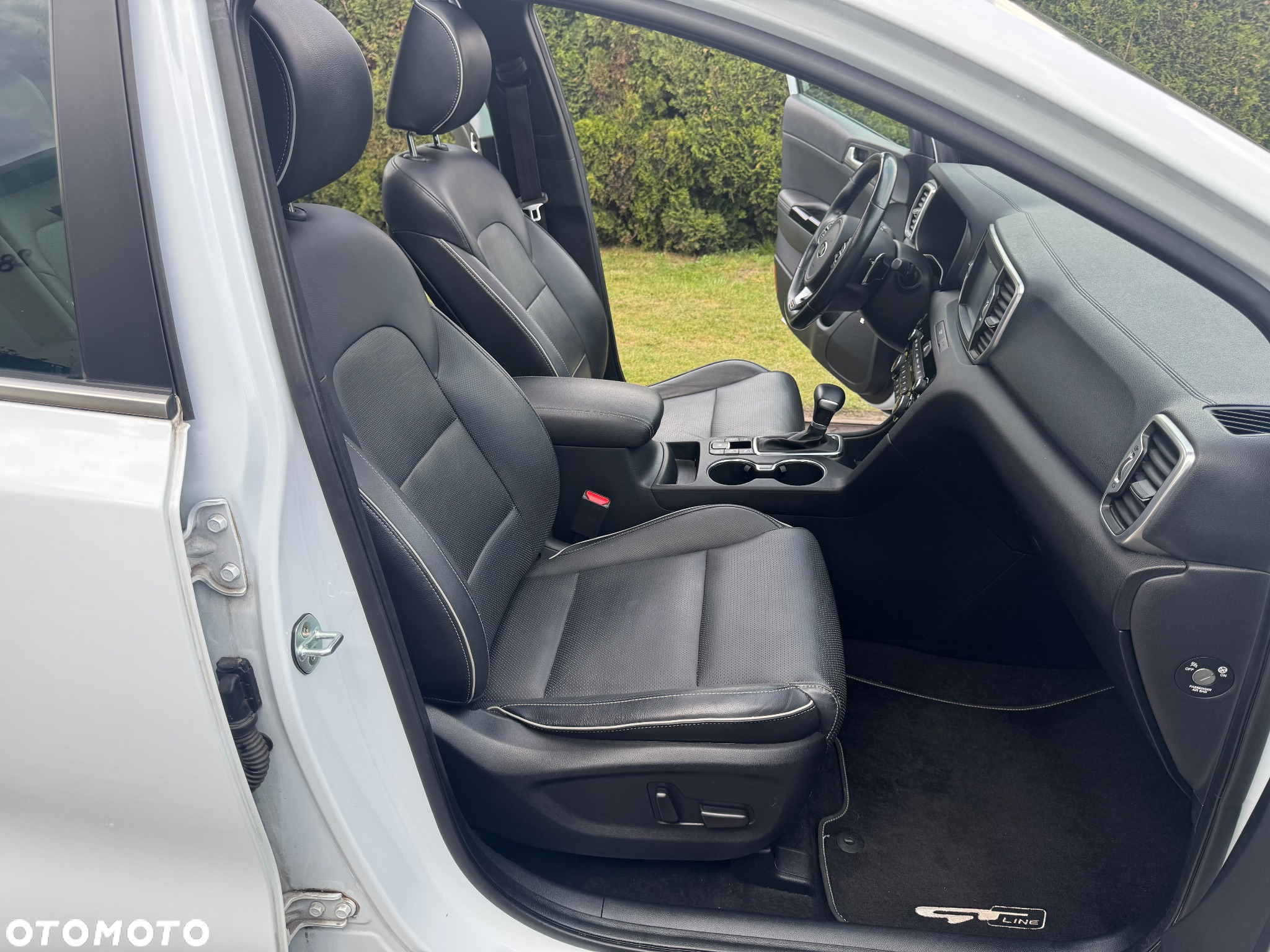 Kia Sportage 2,0 CRDI AWD GT Line - 29