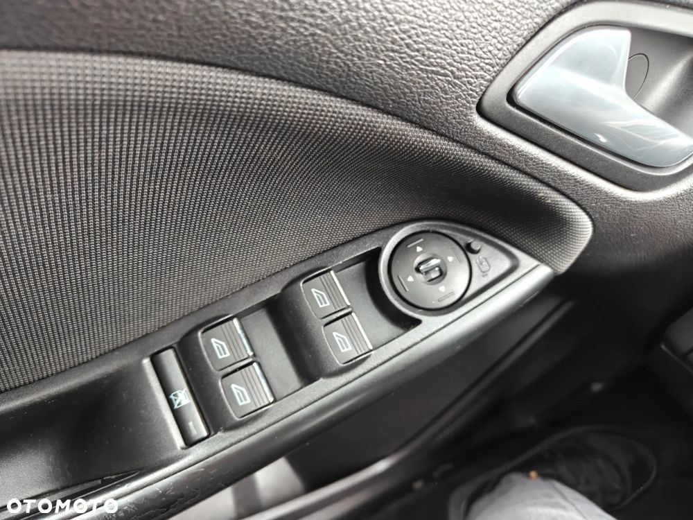 Ford Focus 1.0 EcoBoost Start-Stopp-System Champions Edition - 17