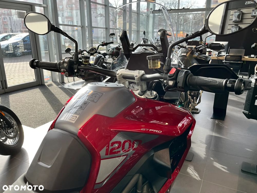 Triumph Tiger - 4