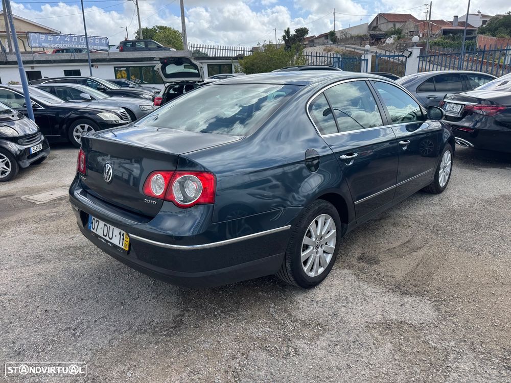 VW Passat 2.0 TDI Confortline - 6
