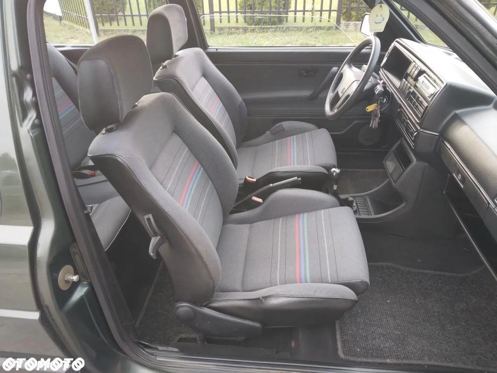 Volkswagen Golf 1.8 GT Special - 8