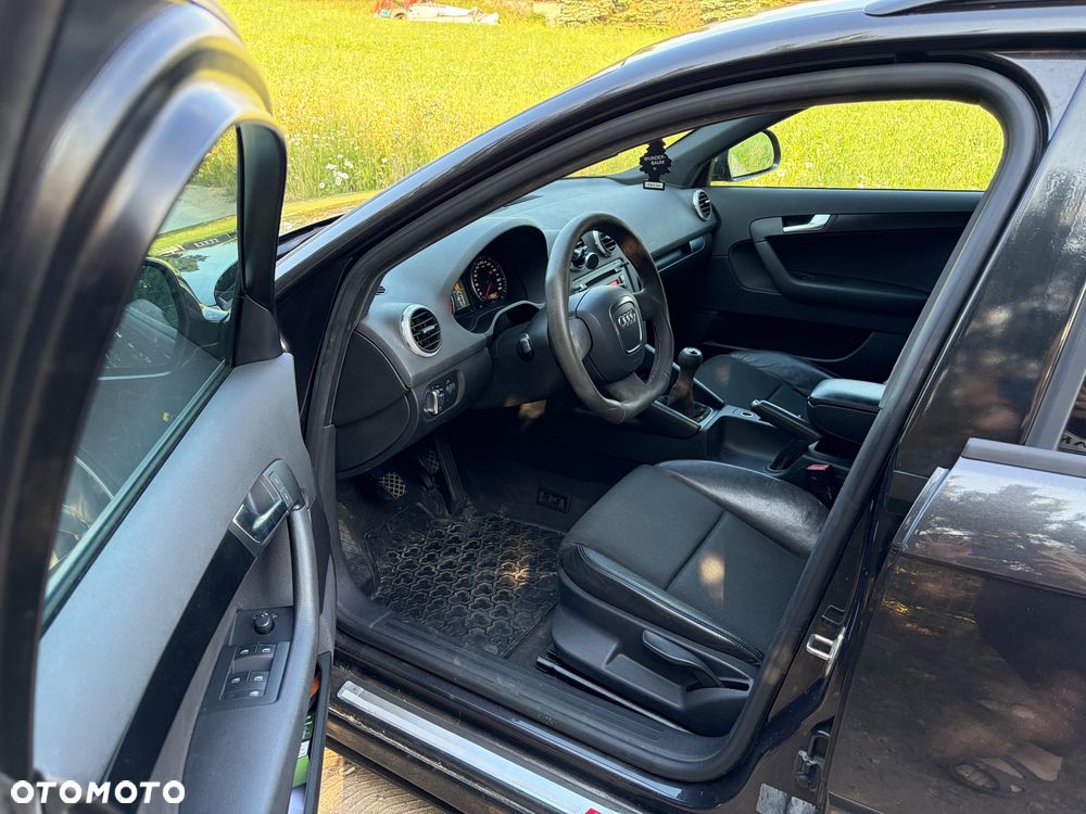 Audi A3 Sportback 1.9 TDI DPF S line Sportpaket (plus) - 11
