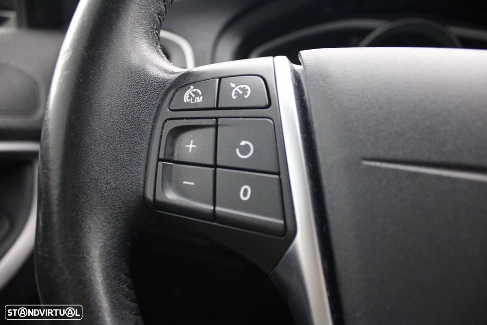 Volvo V40 2.0 D3 Inscription - 11