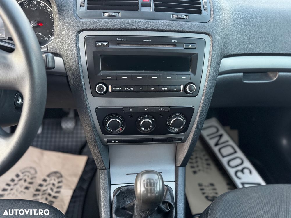 Skoda Octavia 1.4 Ambiente TSI - 21