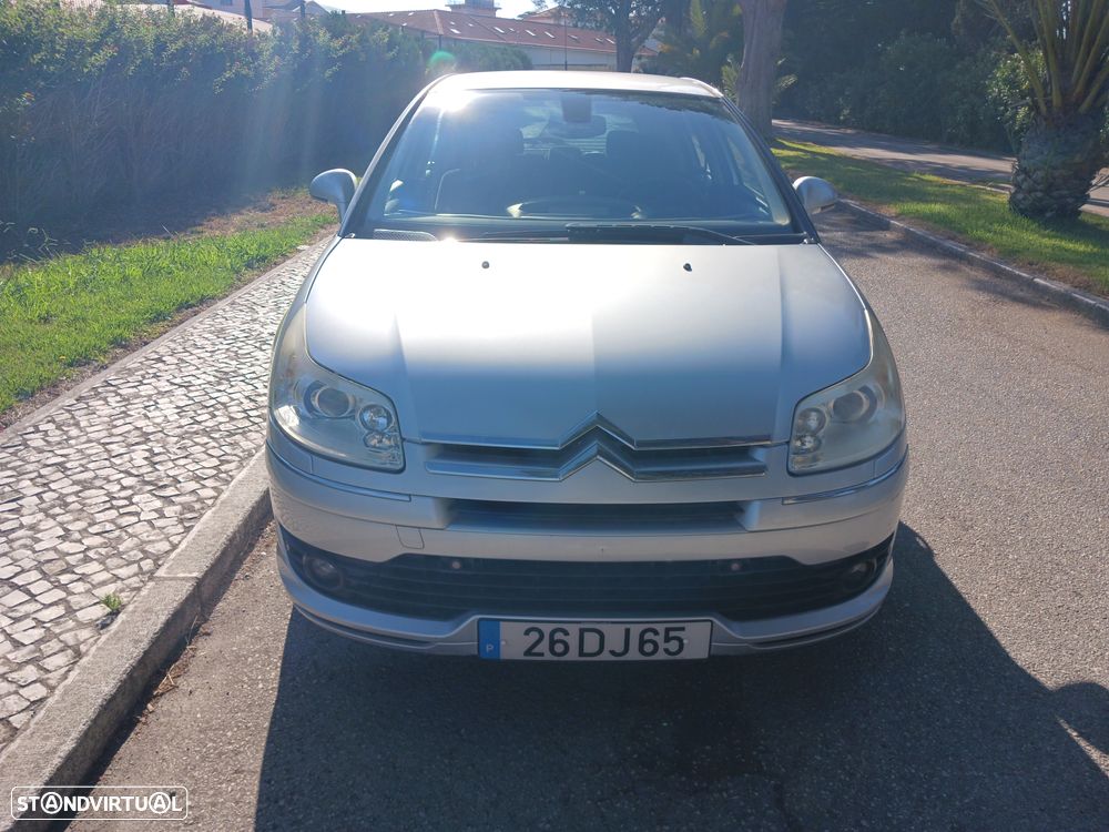 Citroën C4 1.6 HDi 110 Exclusive - 2