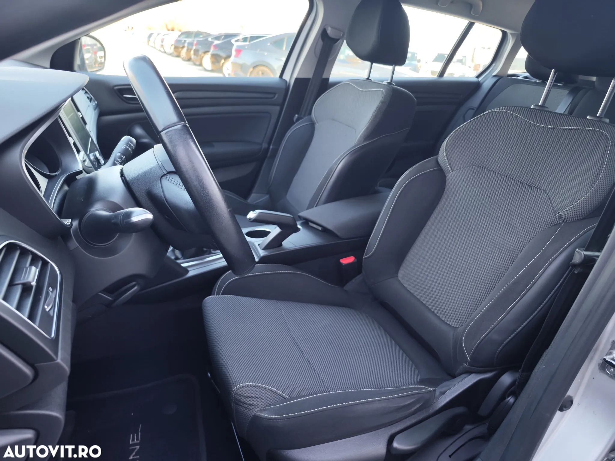 Renault Megane Estate 1.5 dCI Life - 11