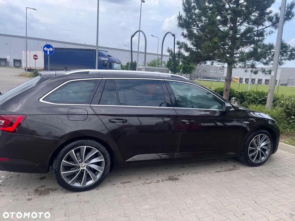 Skoda Superb 2.0 TDI 4x4 L&K DSG - 1