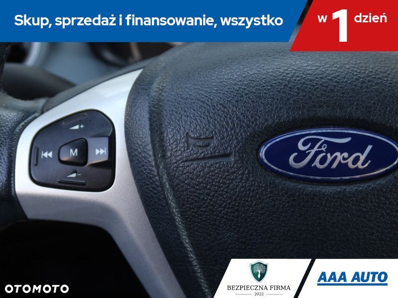 Ford Fiesta - 17