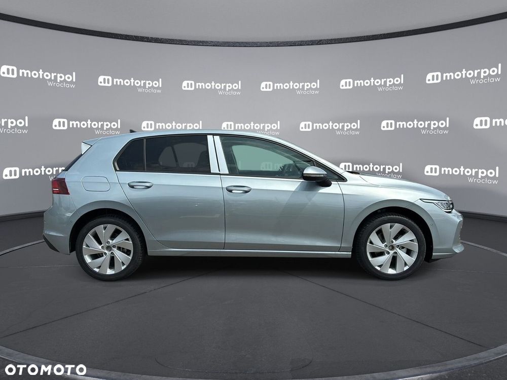 Volkswagen Golf - 11