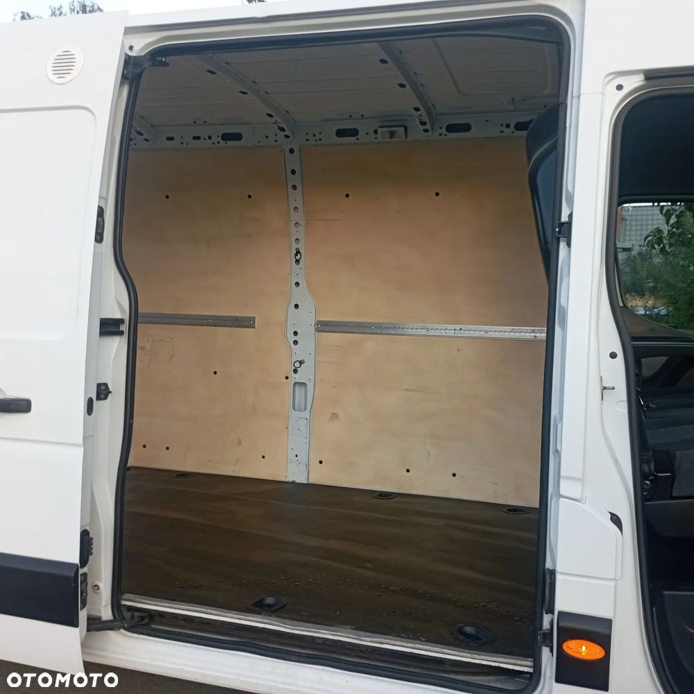 Renault Master - 24