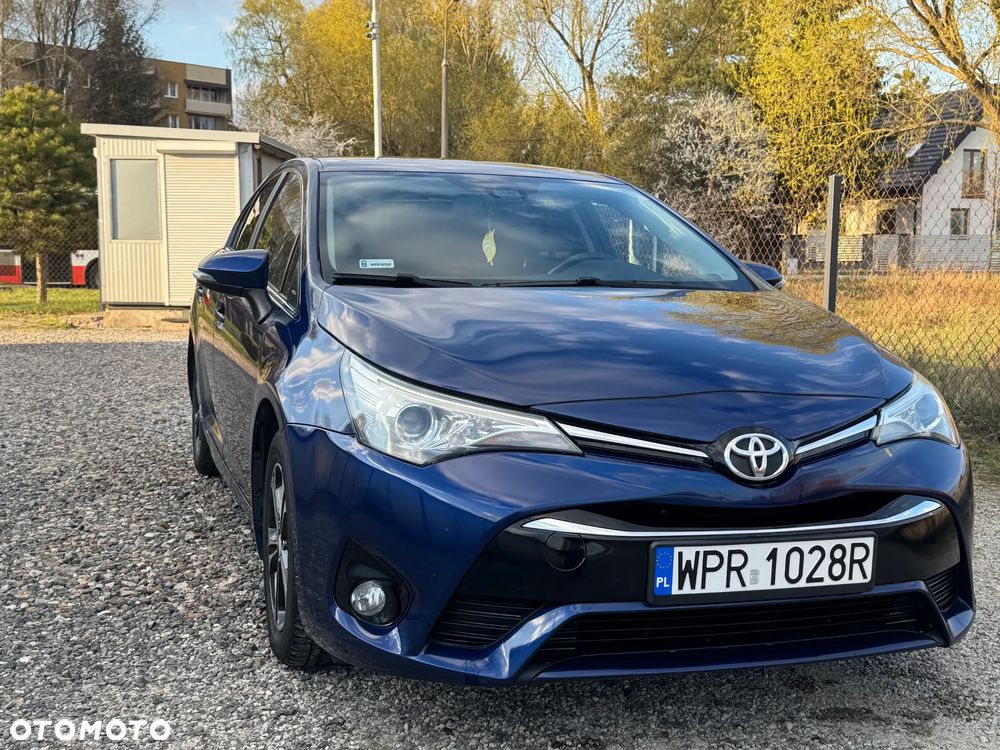 Toyota Avensis 1.6 D-4D Active - 2