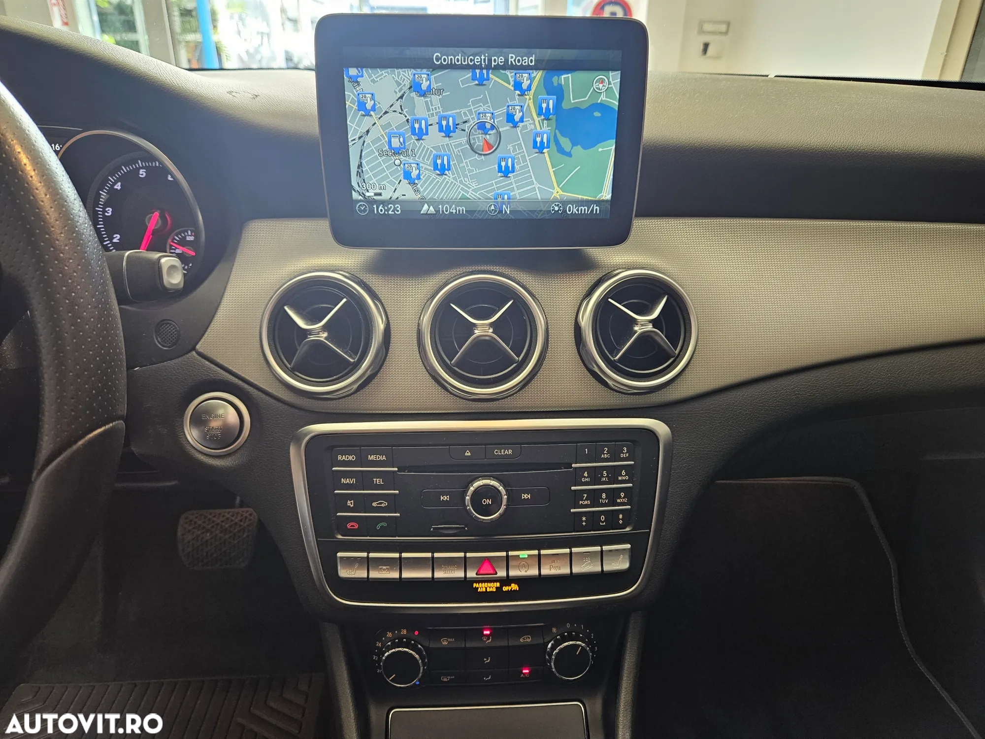 Mercedes-Benz GLA 250 4MATIC Aut. - 16