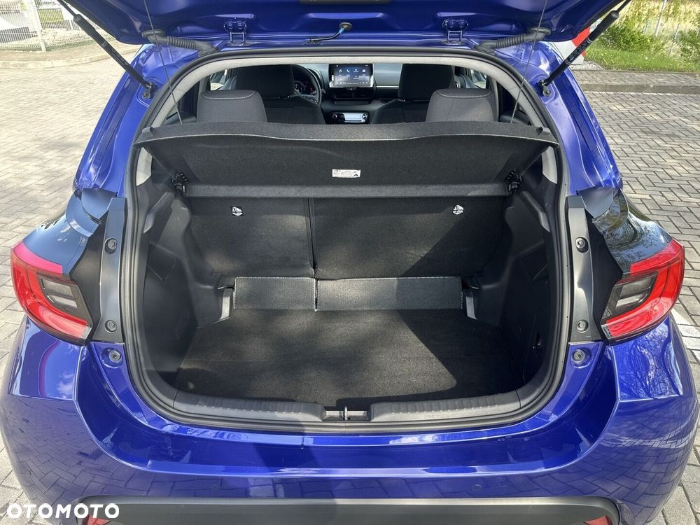 Toyota Yaris Hybrid 1.5 Style - 13