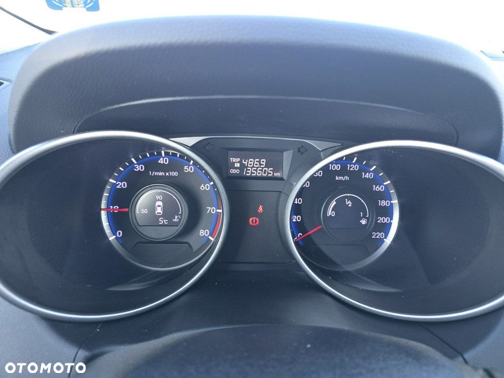 Hyundai ix35 1.6 2WD Fifa World Cup Edition - 30