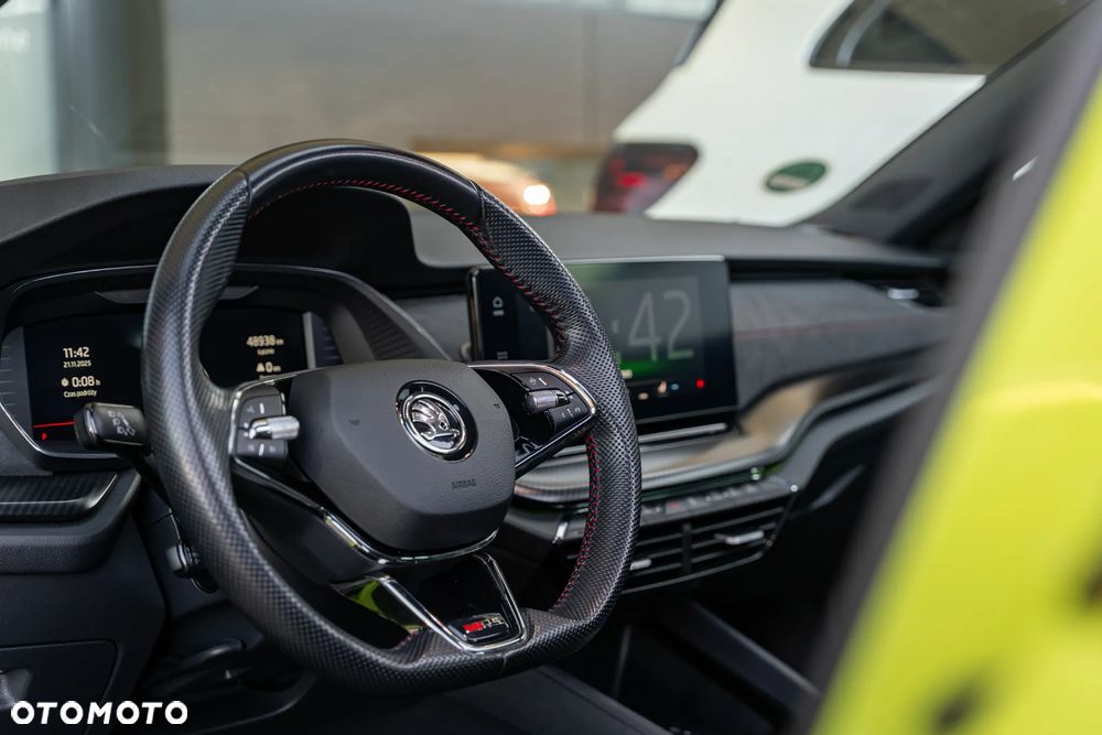 Skoda Octavia 2.0 TSI RS DSG - 22