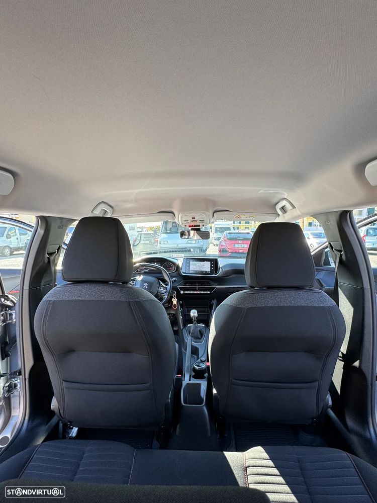 Peugeot 2008 - 24