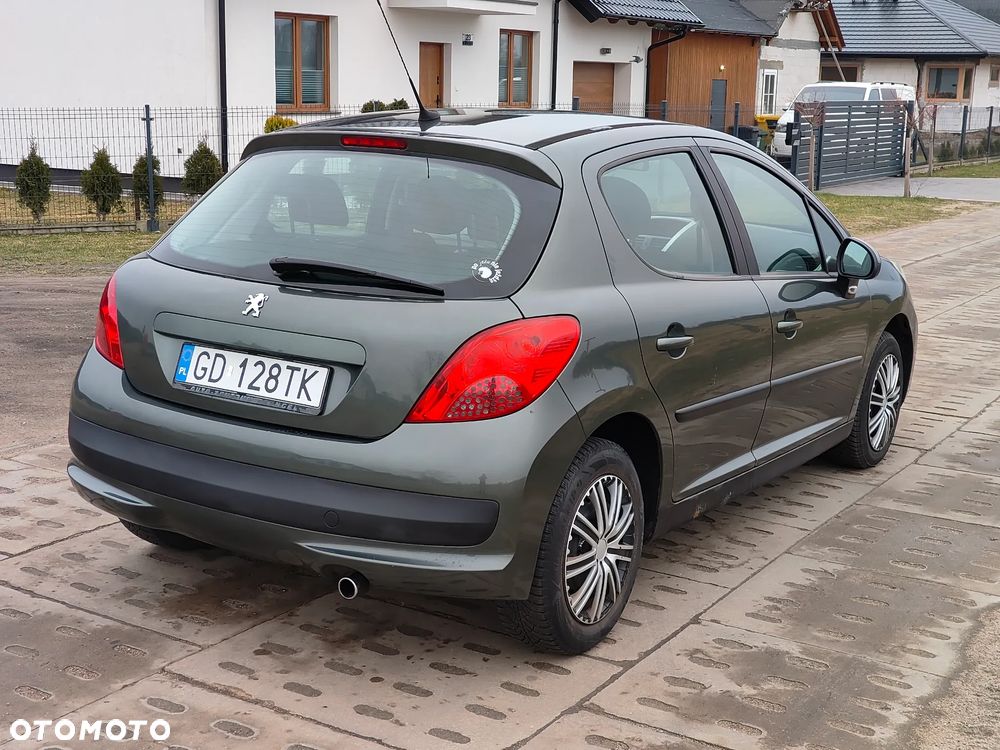 Peugeot 207 1.6 - 5
