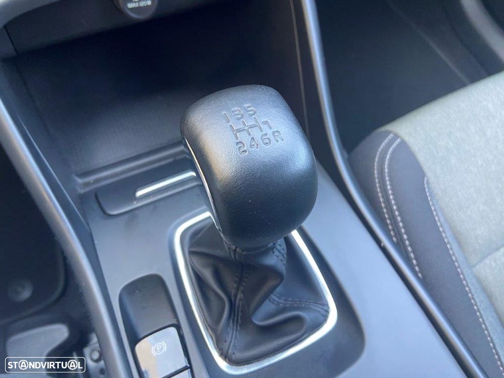 Volvo XC 40 1.5 T2 Momentum Plus - 18
