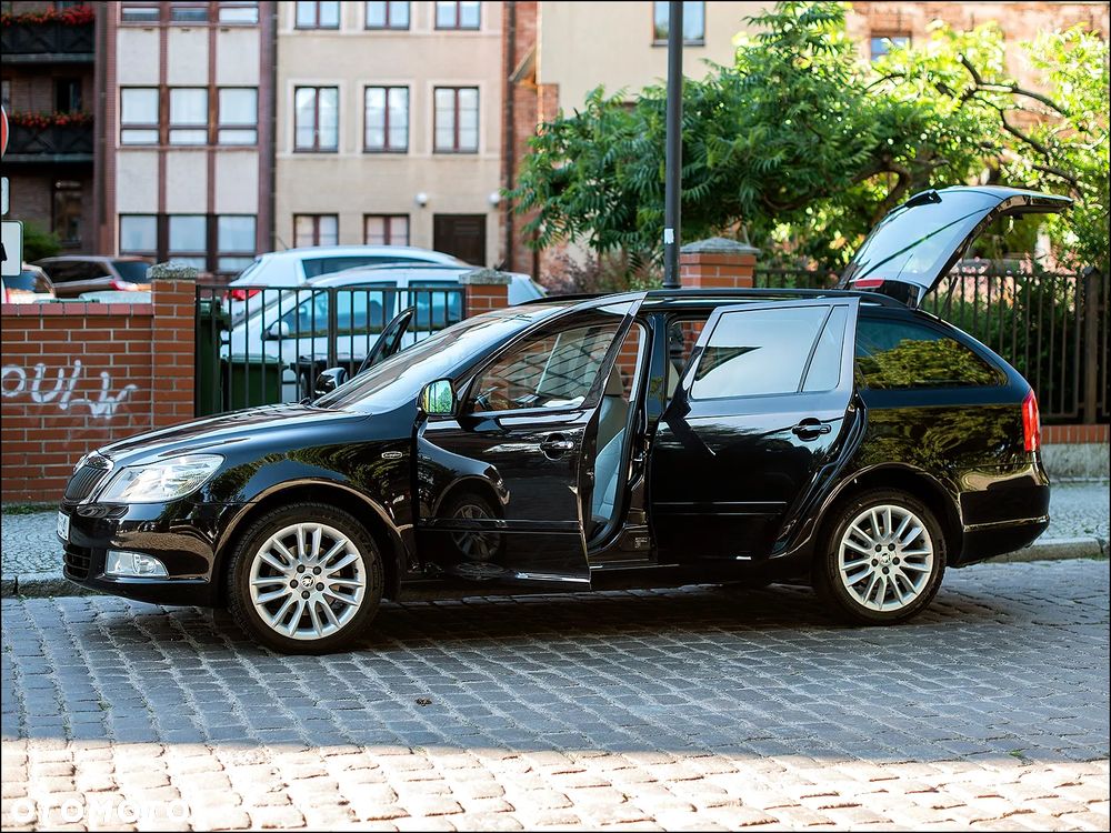 Skoda Octavia 2.0 TDI DPF Laurin & Klement - 10