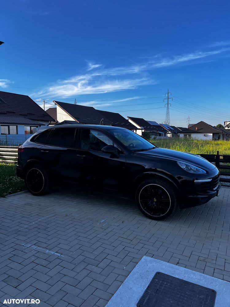 Porsche Cayenne - 16