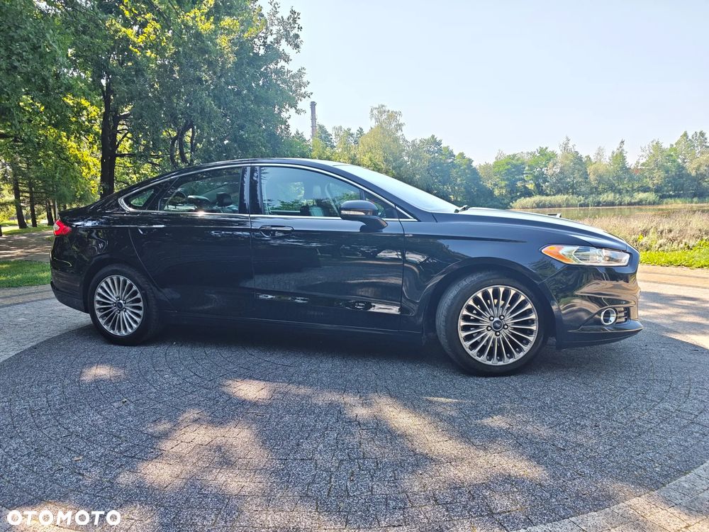Ford Fusion - 12