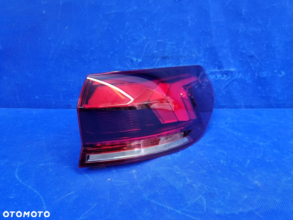 PRAWA lampa AUDI Q6 E-tron 85H tylna prawa lampa LED Nowa ORYGINAŁ - 2