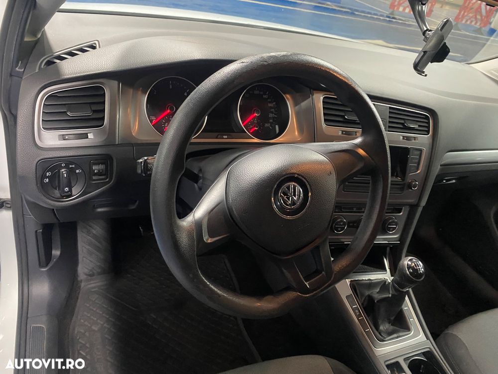 Volkswagen Golf 1.6 TDI BMT Comfortline - 14