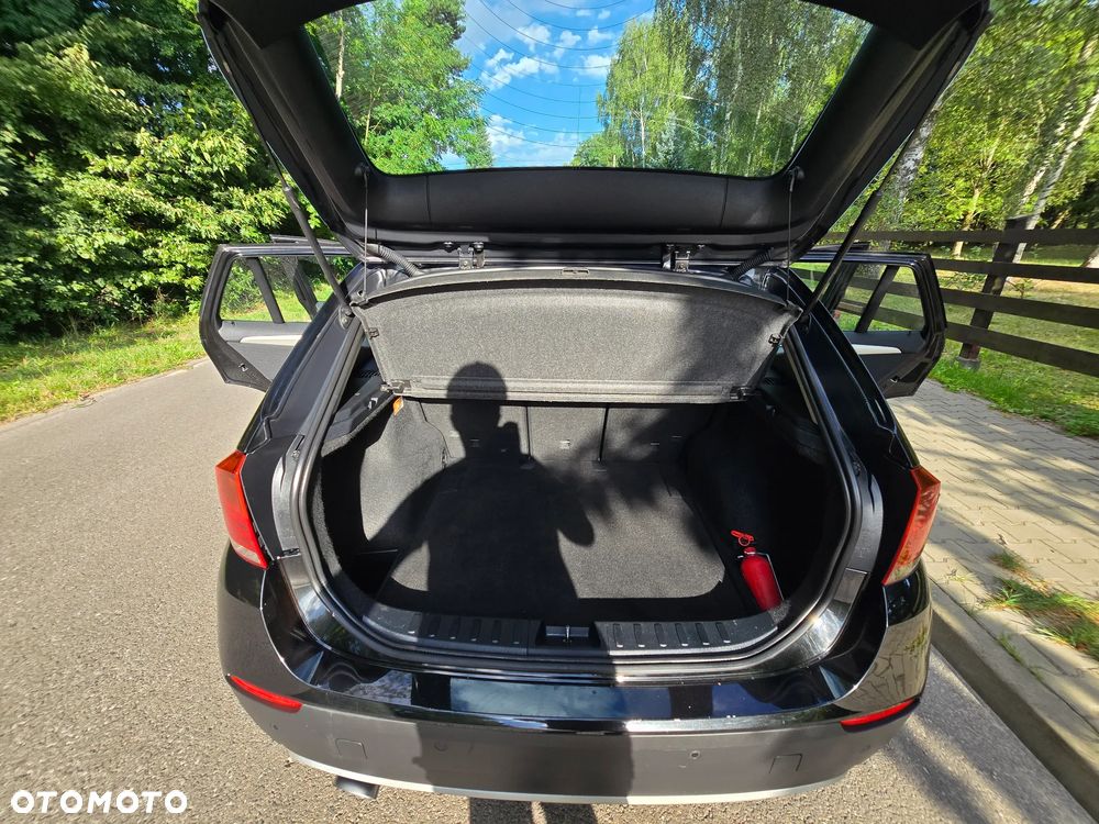BMW X1 sDrive18i - 26