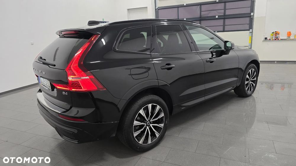 Volvo XC 60 B4 D Plus Dark - 3