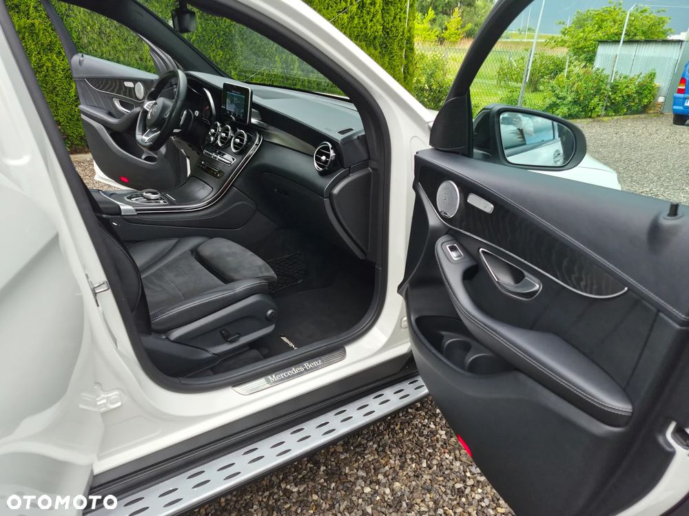 Mercedes-Benz GLC 250 d 4Matic 9G-TRONIC Edition 1 - 21