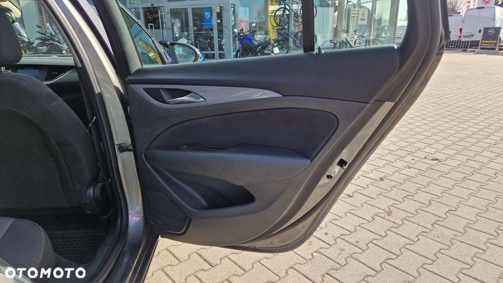 Opel Insignia 1.5 T Enjoy S&S - 20