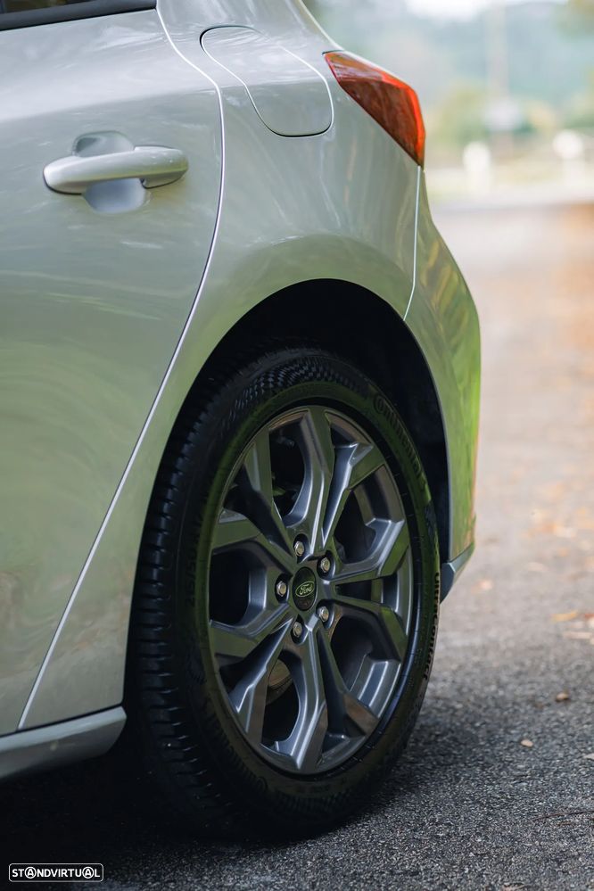 Ford Focus 1.0 EcoBoost Hybrid Aut. ST-LINE - 15