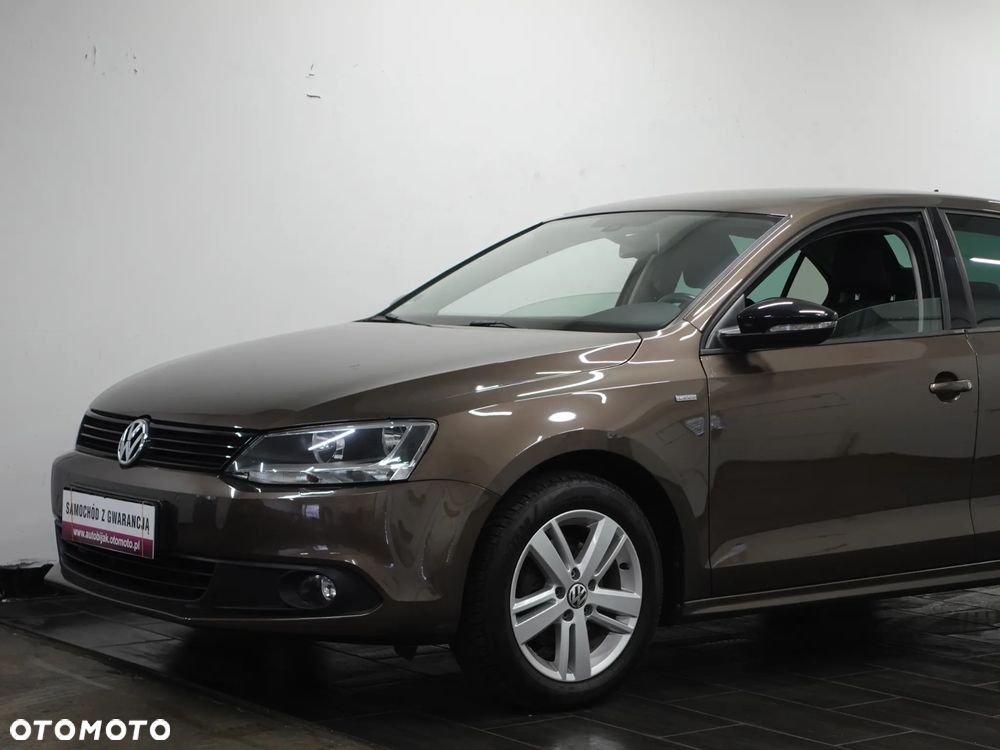 Volkswagen Jetta 1.4 TSI DSG Match - 15