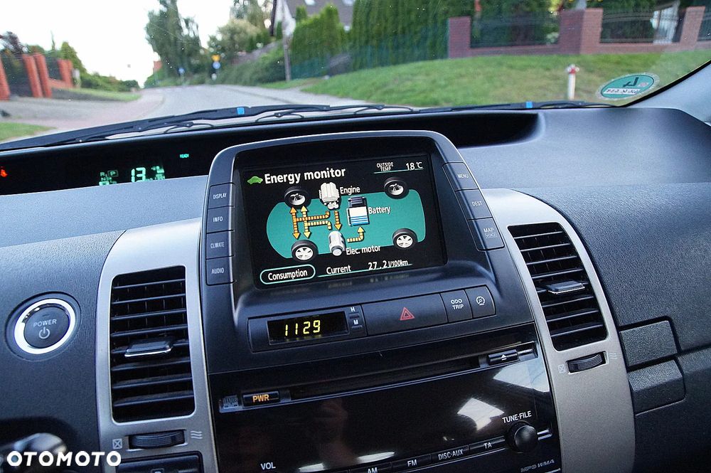 Toyota Prius 1.5 VVT-i Prestige - 13