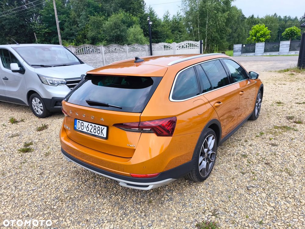 Skoda Octavia 2.0 TSI 4x4 Scout DSG - 6