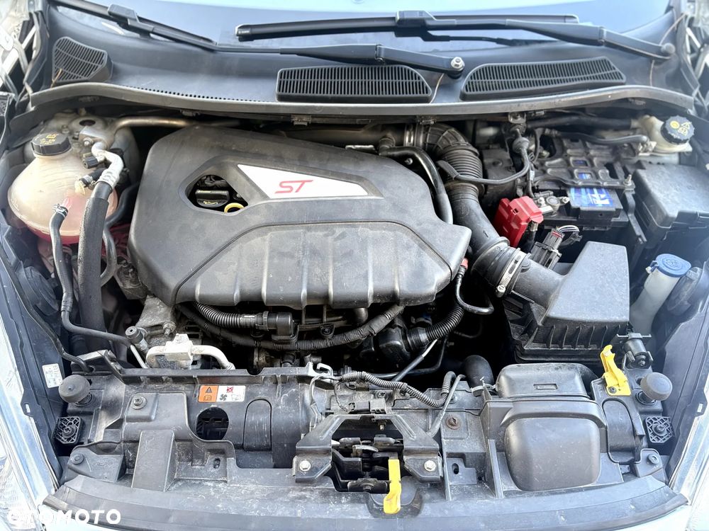 Ford Fiesta 1.6 EcoBoost mit Leder-Sport-Paket ST - 20