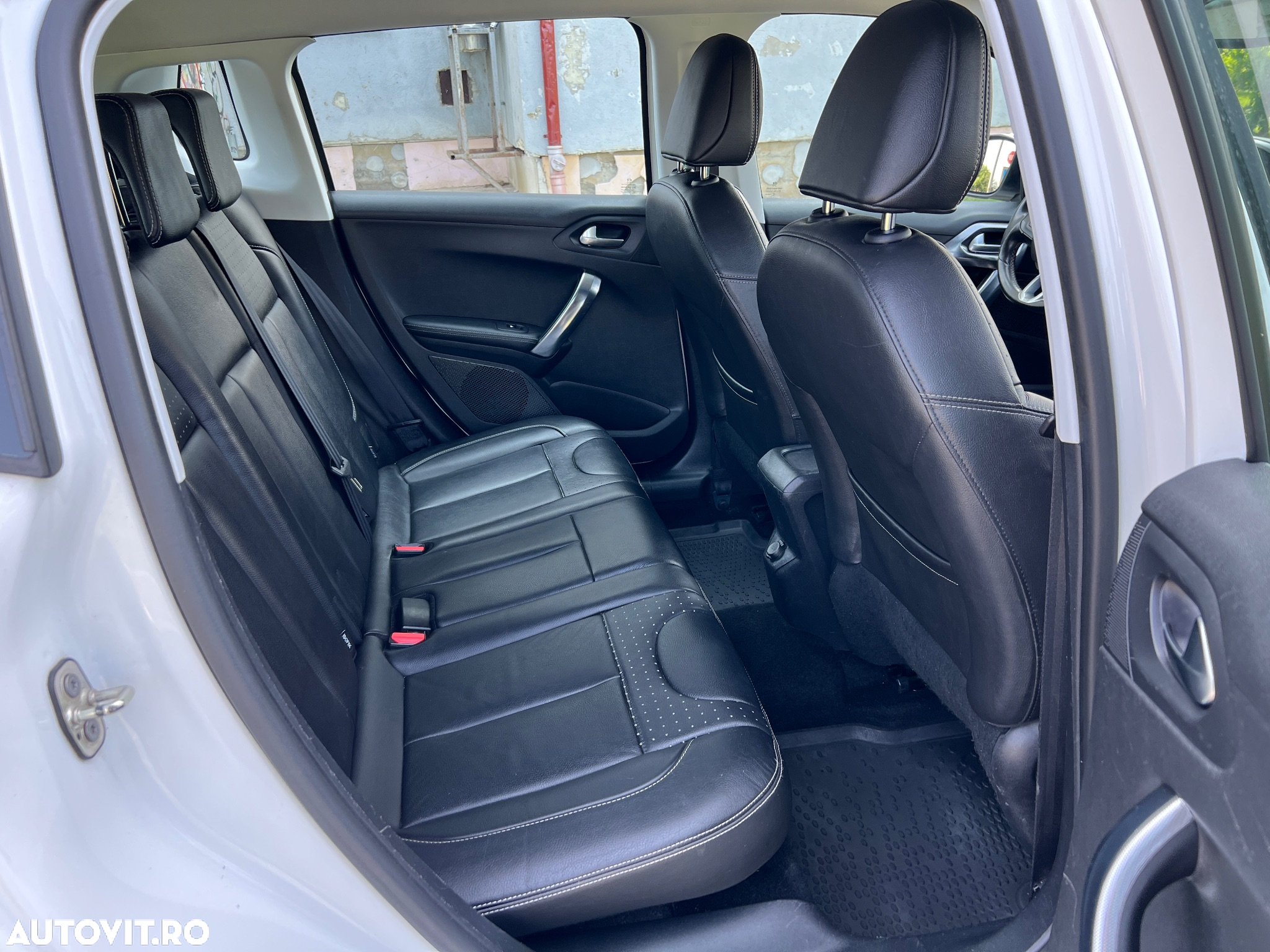 Peugeot 2008 BlueHDi FAP 120 STOP & START Crossway - 11