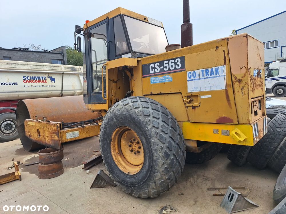 Caterpillar CS 563 - 1